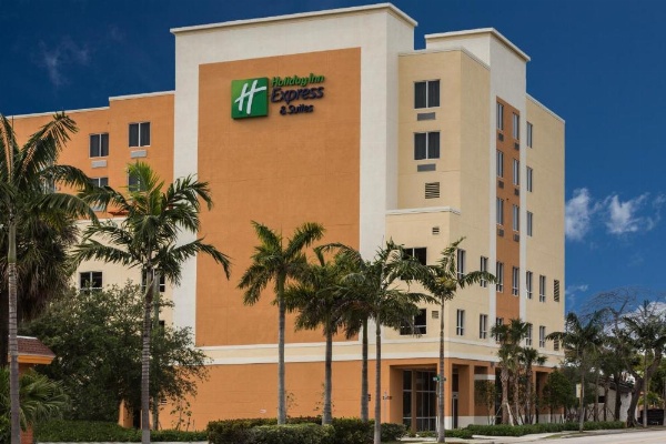 Holiday Inn Express Fort Lauderdale Airport South image 10