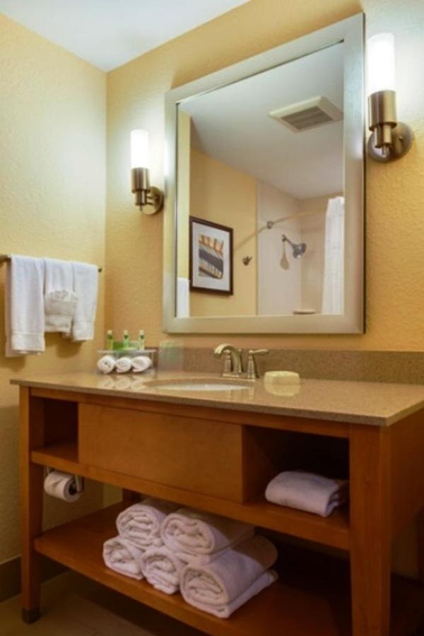 Holiday Inn Express Fort Lauderdale Airport South image 7